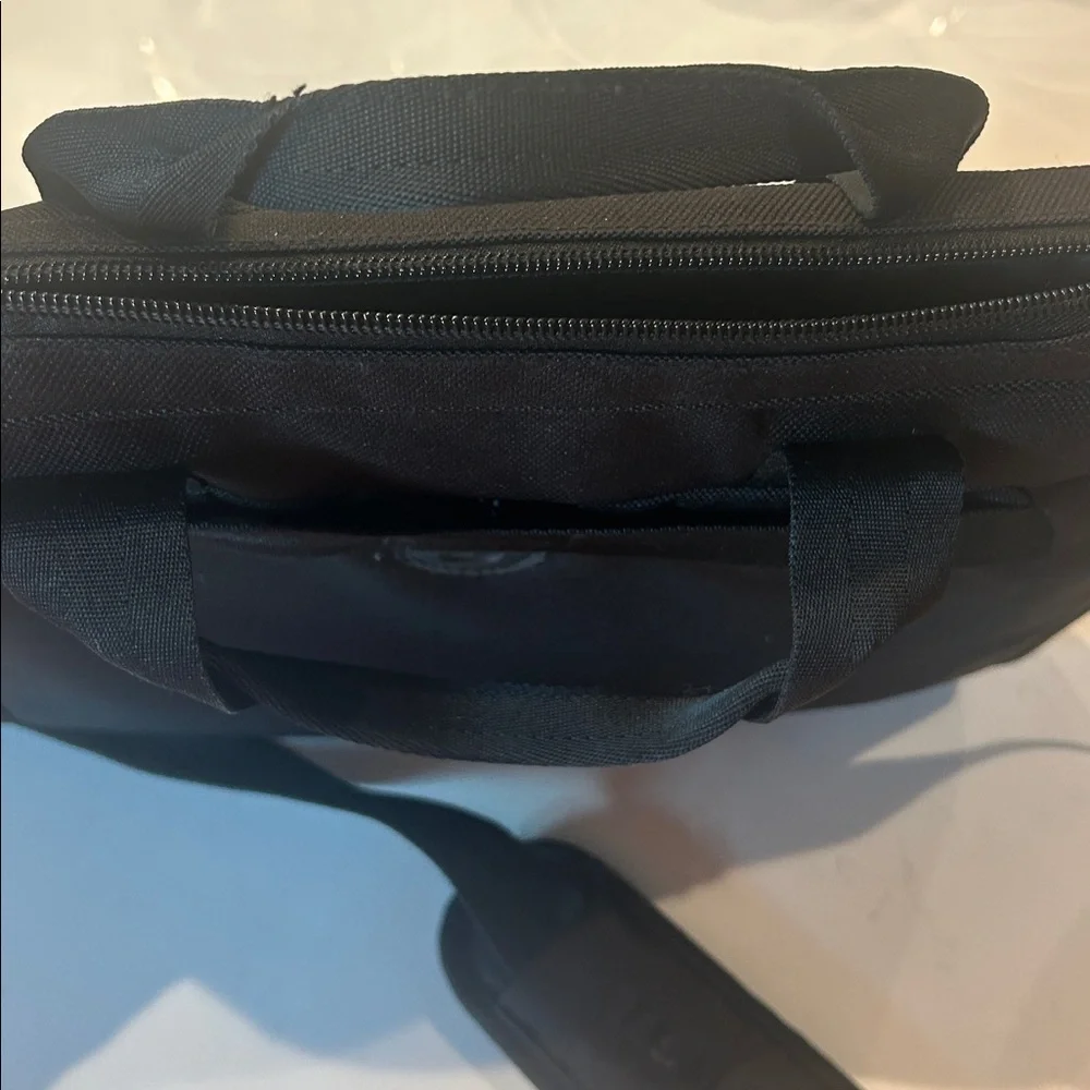 Wenger Black and Red Laptop Shoulder Bag 17 inches by 14 inches- Work School bag